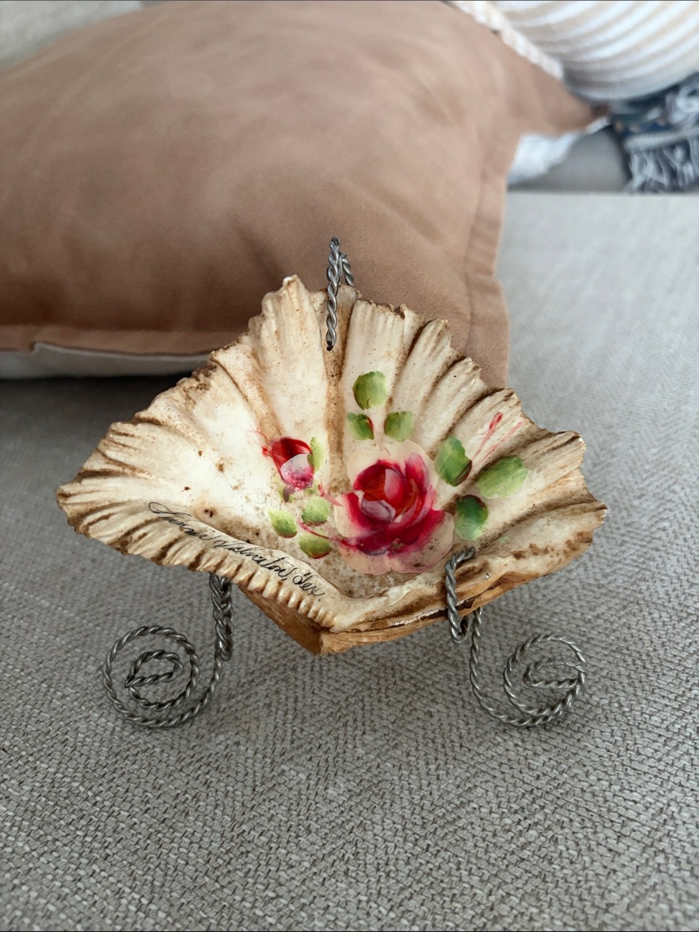 Vintage Hand Painted Rose Souvenir Shell Dish w/ Wire Stand Coastal Vanity Decor